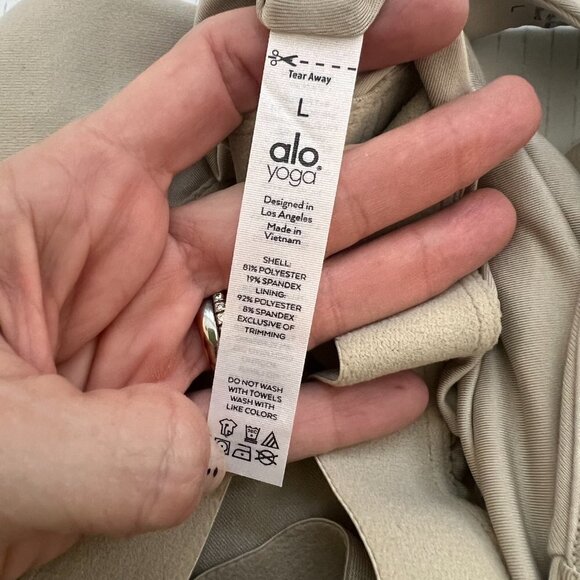 Alo yoga beige bodysuit size L - Picture 4 of 5